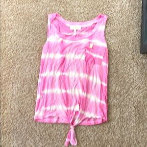 Simply southern tank with tie